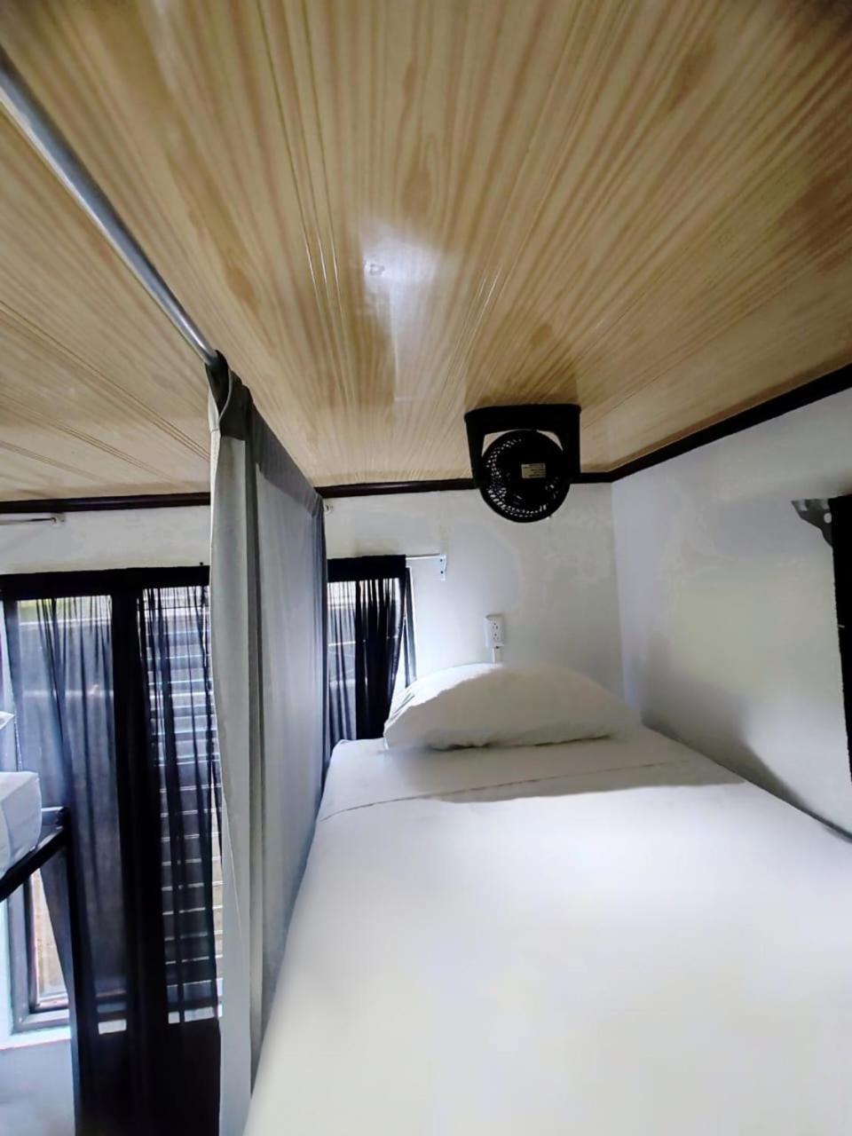 Blackout Hostel La Fortuna 외부 사진
