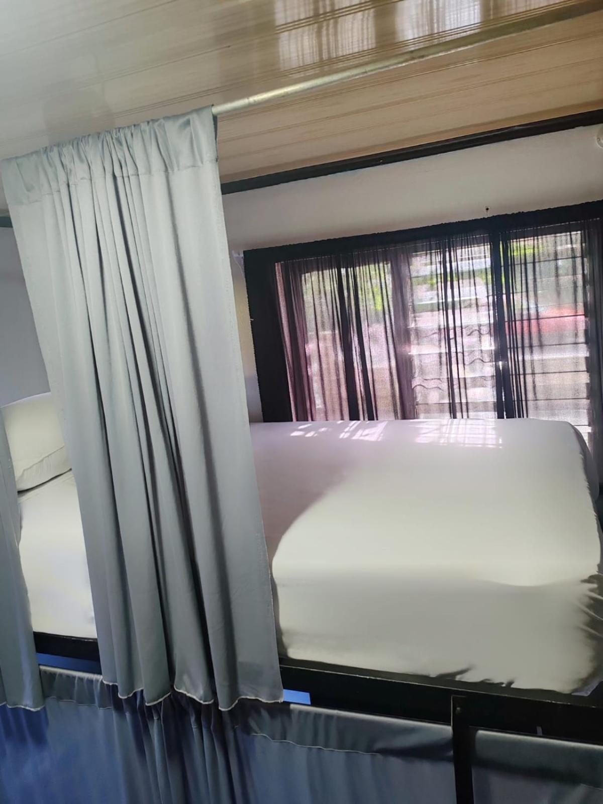 Blackout Hostel La Fortuna 외부 사진